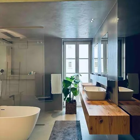 Einzigartige Altbau-loft-wohnung *
